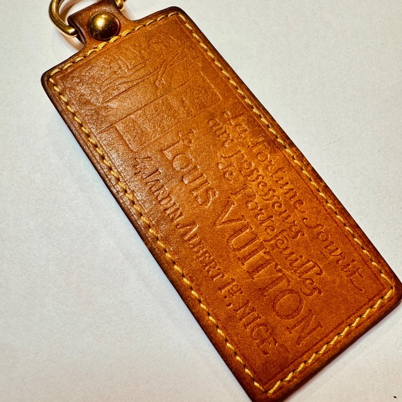 Louis Vuitton Tan Leather Key Holder - Picture 6 of 14